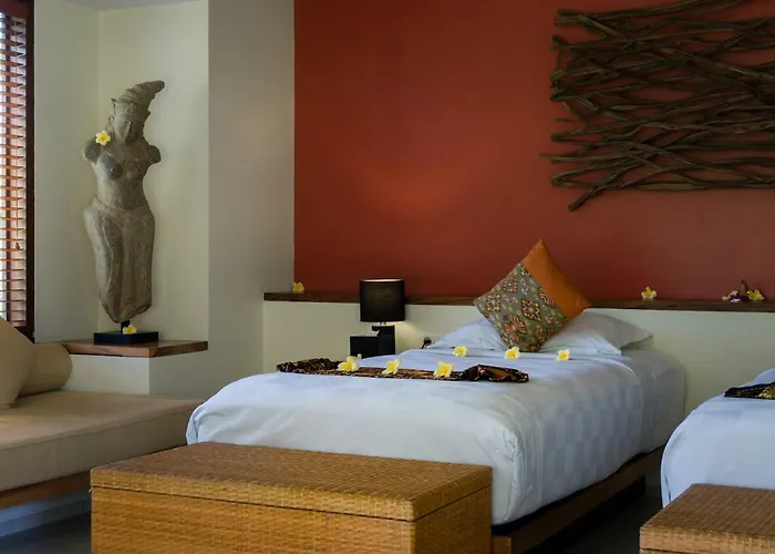 Hotel Sabandari 4*